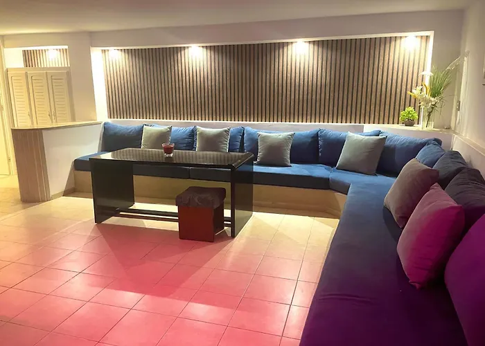 Elegant Relaxing Oasis In The Heart Of Sfax