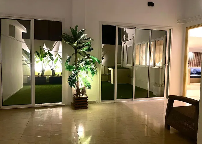 Elegant Relaxing Oasis In The Heart Of Sfax